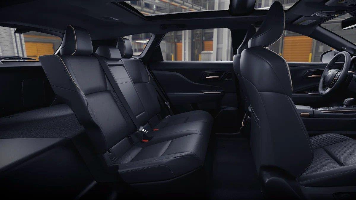 New 2026 Toyota Crown Signia AWD/4WD image 2