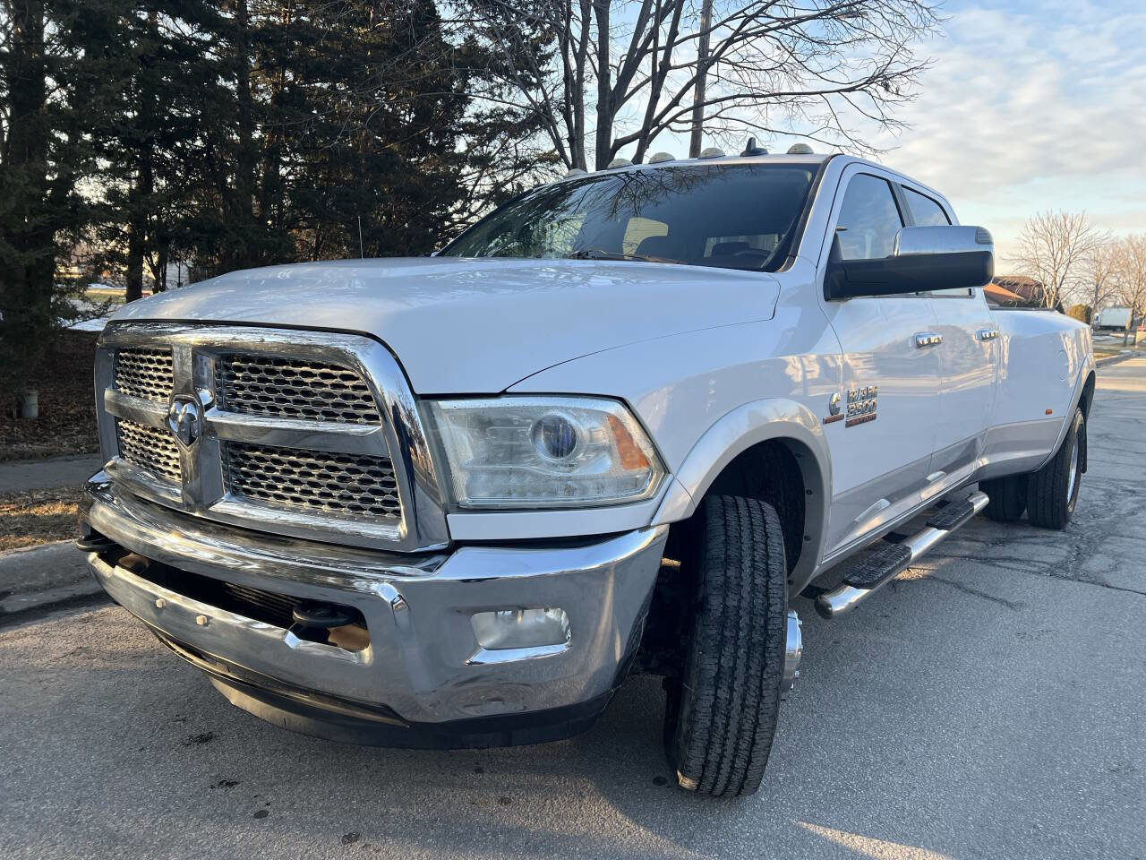 Used 2015 RAM 3500 Laramie image 3