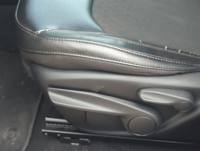 Certified 2020 Jeep Compass Latitude image 19