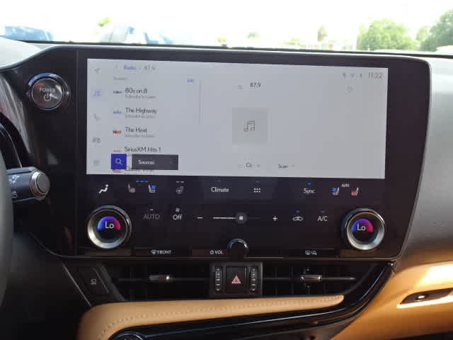 Used 2025 Lexus NX 350h AWD w/ Accessory Package (Z2) image 27