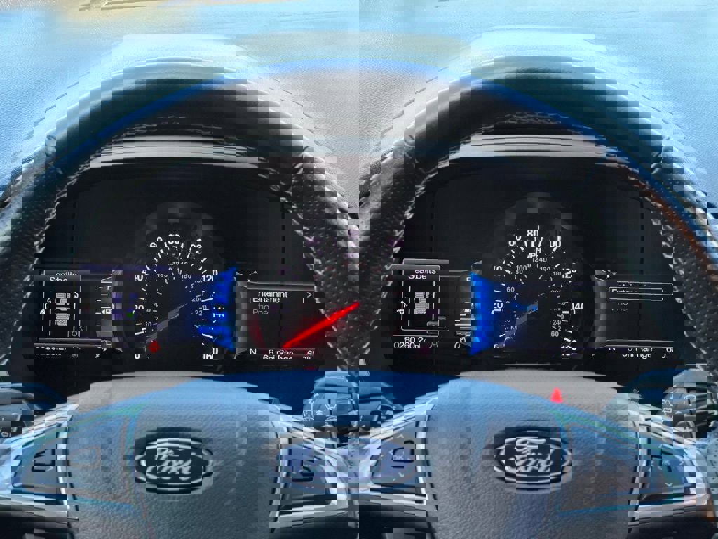 Certified 2022 Ford Edge ST image 38