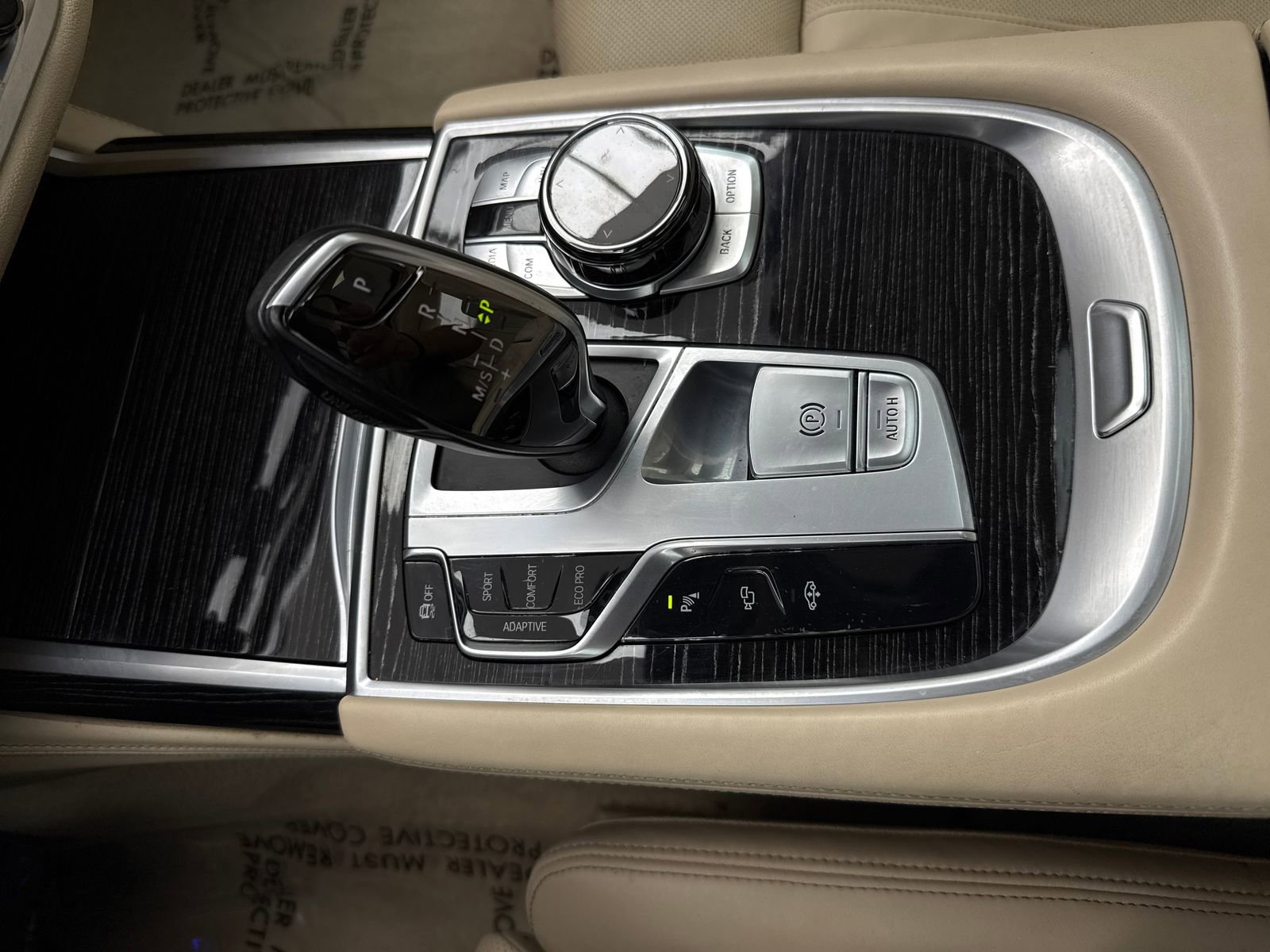 Used 2017 BMW 750i image 30