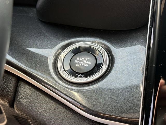 Used 2021 Jeep Grand Cherokee L Laredo AWD/4WD image 24