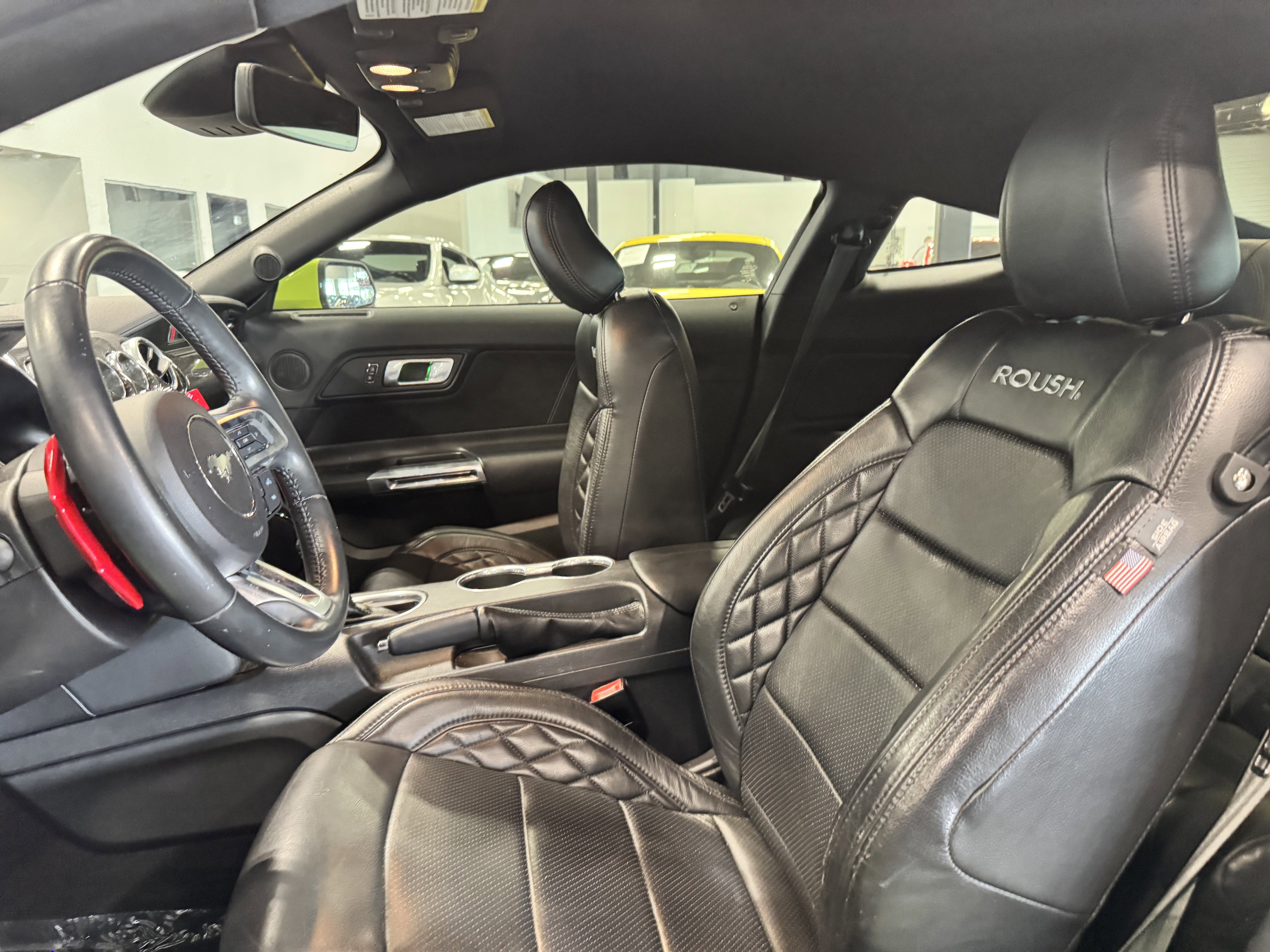 Used 2020 Ford Mustang GT Premium w/ GT Performance Package RWD image 9