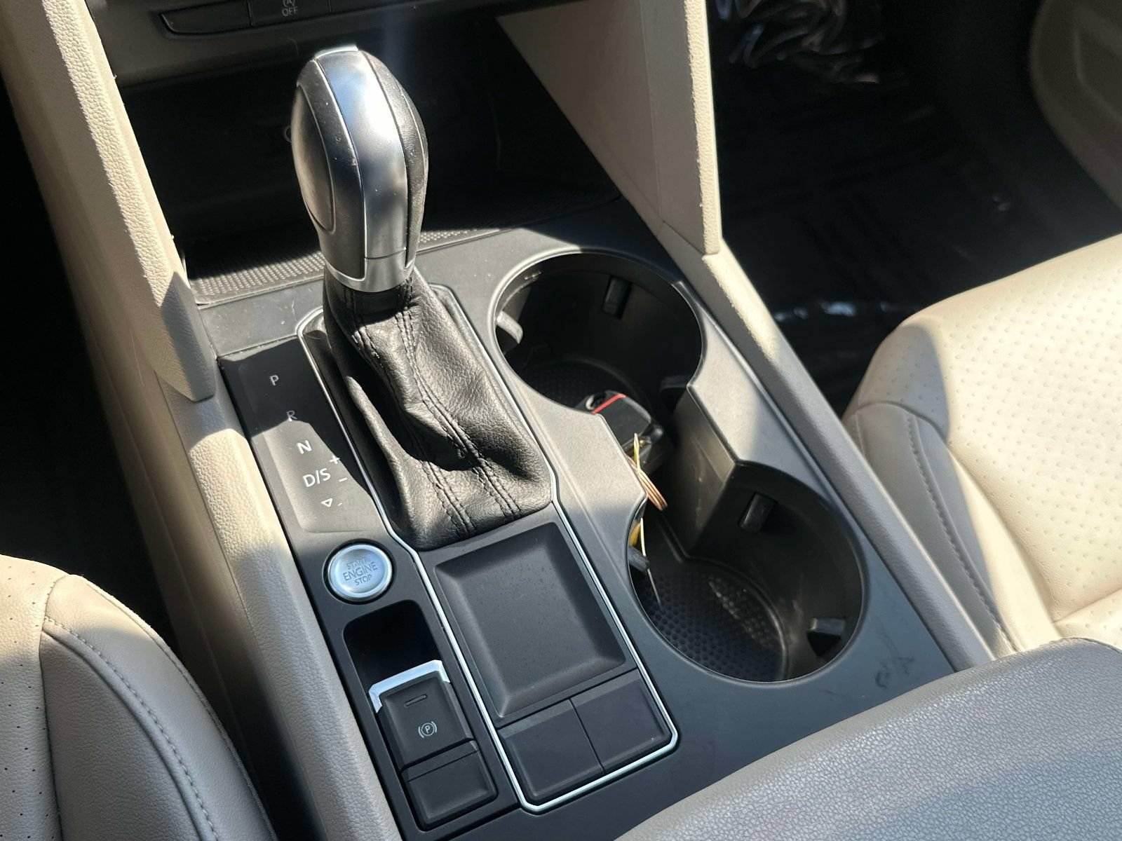 Used 2018 Volkswagen Atlas SE FWD image 19