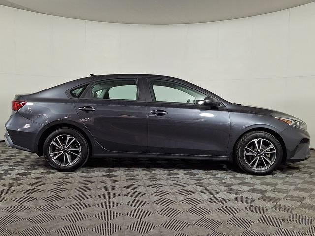 Used 2023 Kia Forte LXS w/ LXS Technology Package FWD image 10
