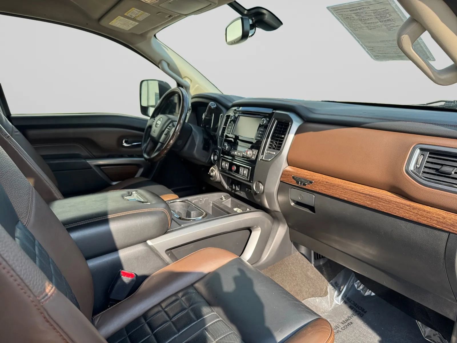 Used 2019 Nissan Titan Platinum Reserve w/ Platinum Utility Package AWD/4WD image 35