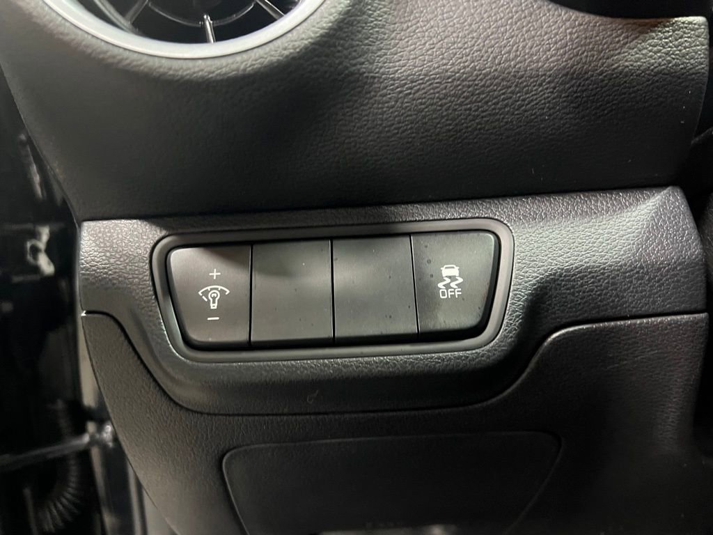 Used 2024 Kia Forte LX image 21