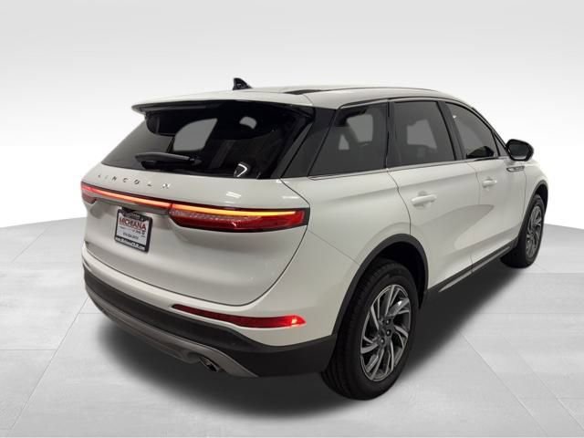 Used 2023 Lincoln Corsair AWD w/ Equipment Group 101A image 7