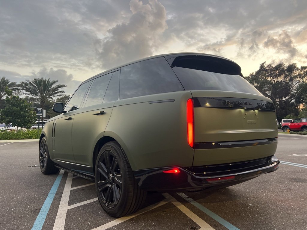 Used 2023 Land Rover Range Rover SE image 27