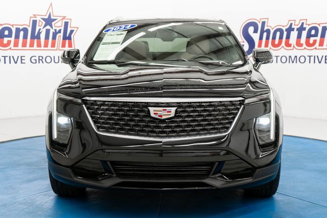 Used 2024 Cadillac XT4 Premium Luxury image 14