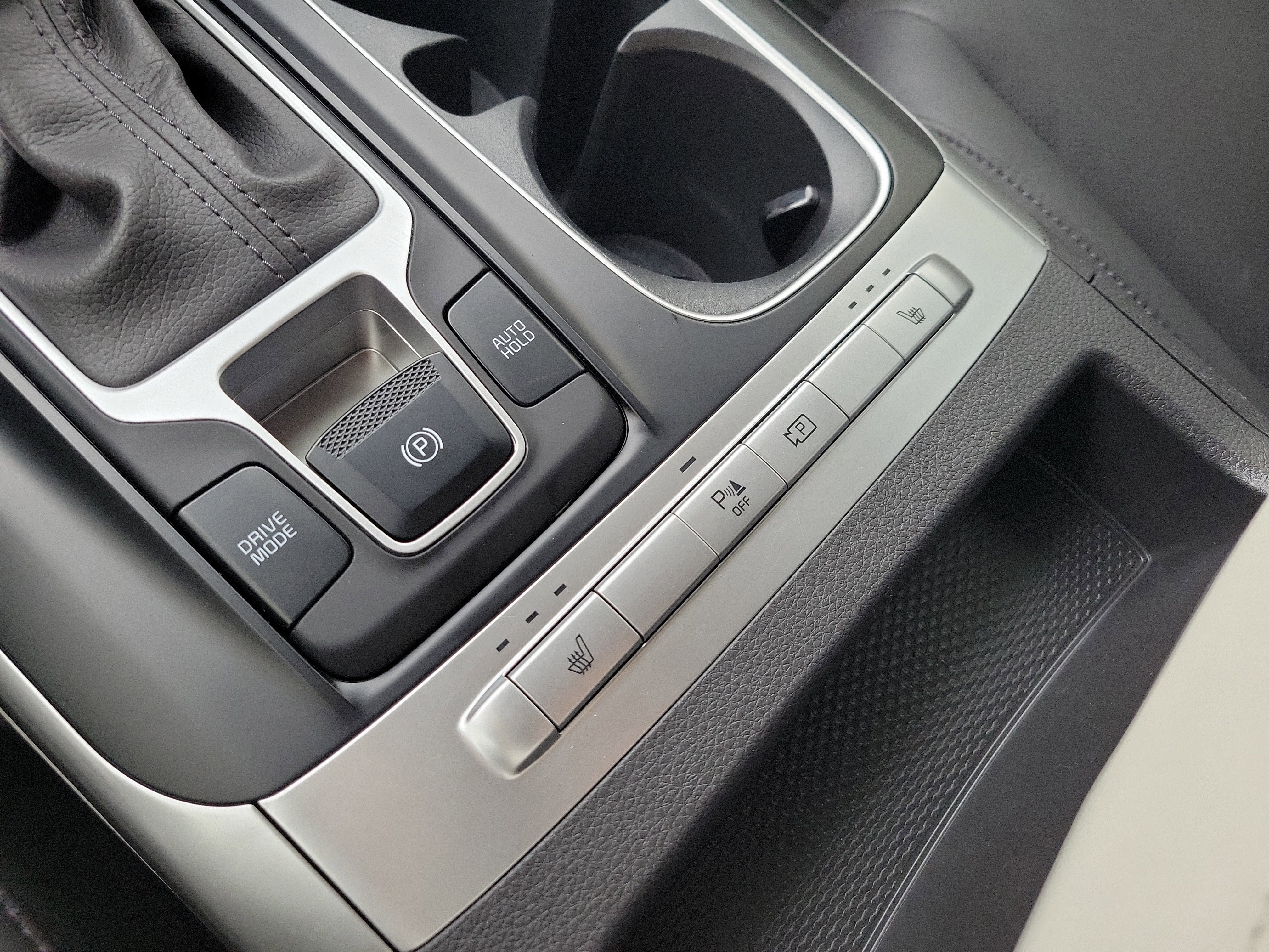 Certified 2023 Kia Carnival LX image 37