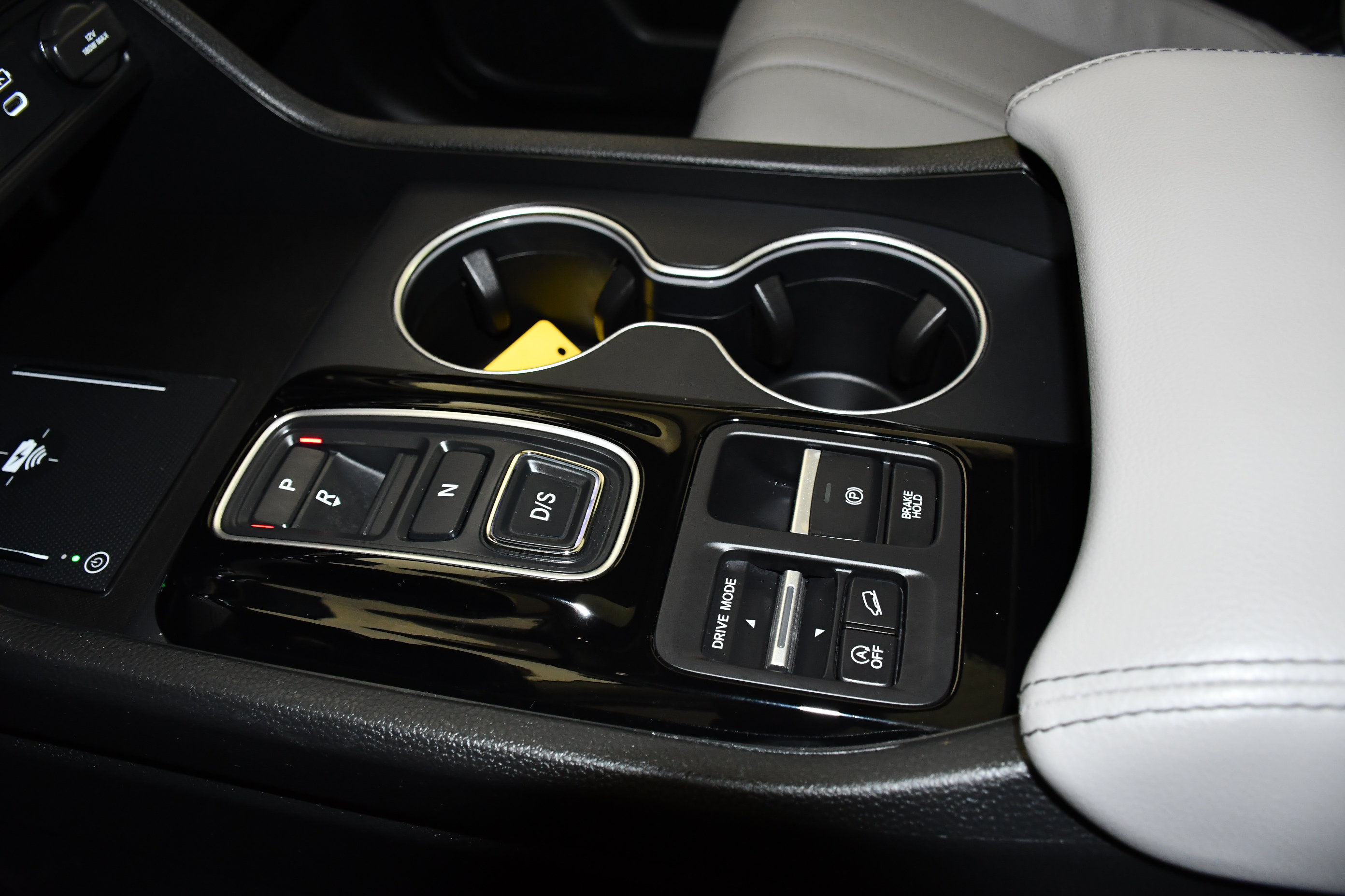 Certified 2025 Honda Pilot Elite image 32