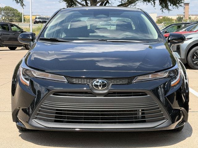 Used 2026 Toyota Corolla LE FWD image 8