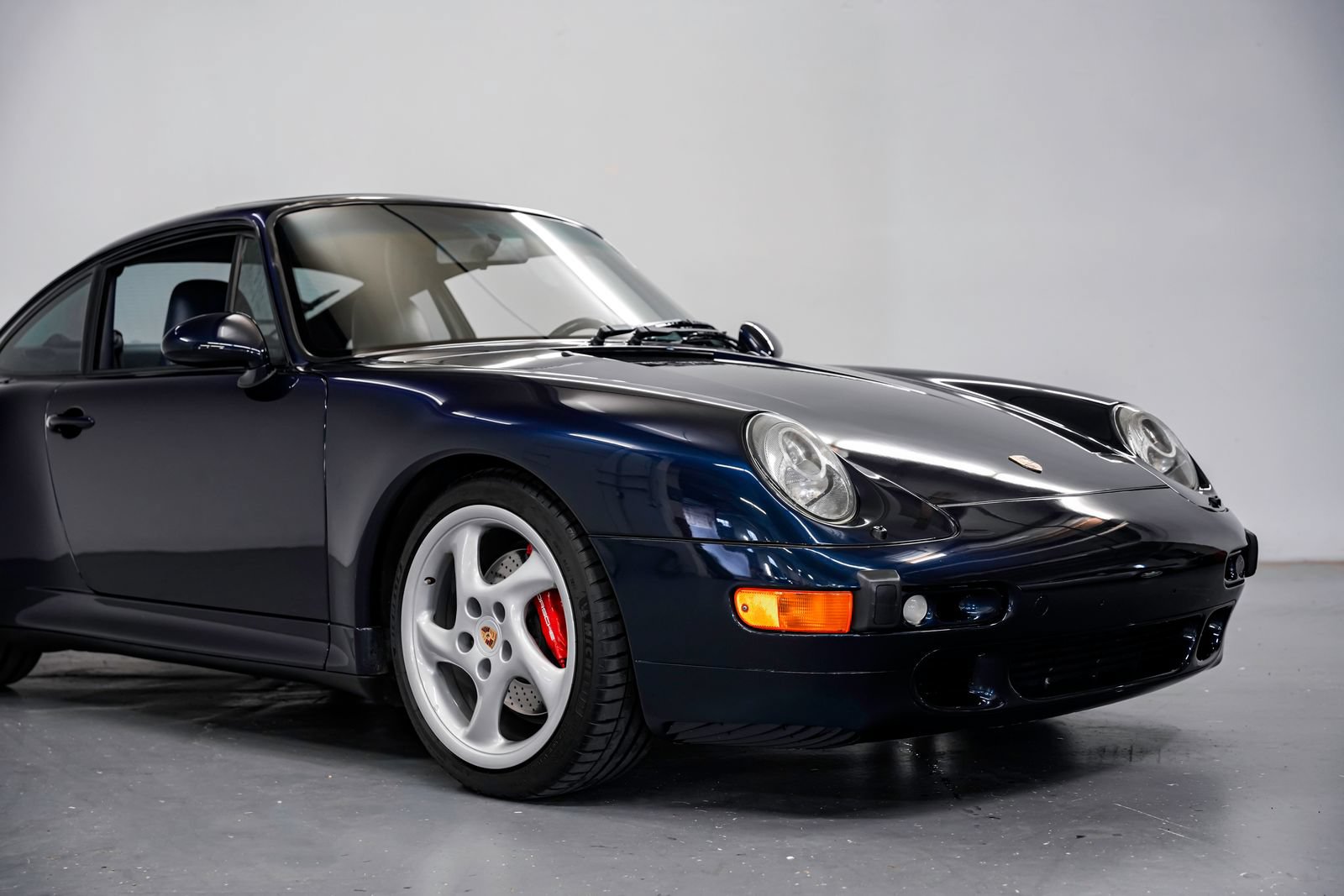 Used 1996 Porsche 911 Carrera 4S AWD/4WD image 40