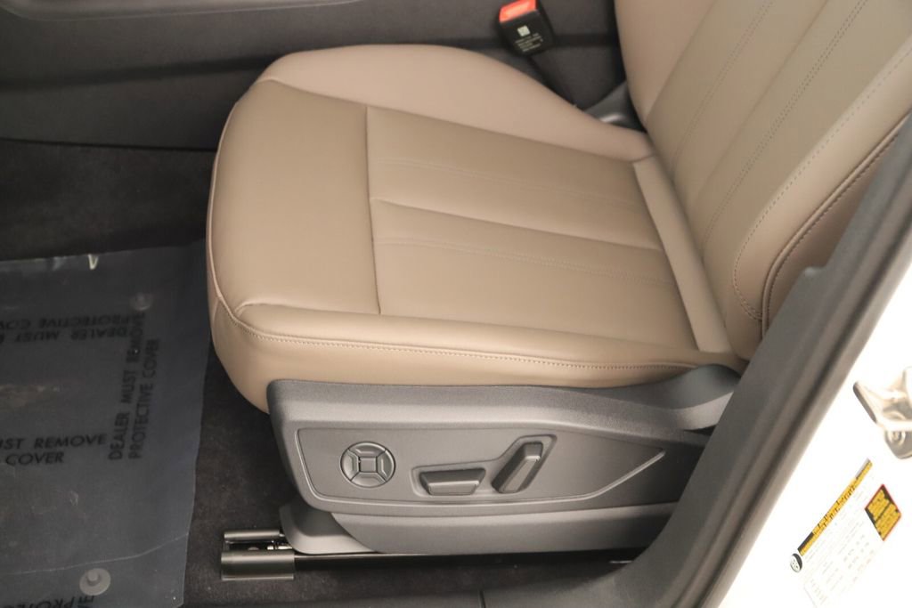 New 2025 Audi Q5 Premium image 24