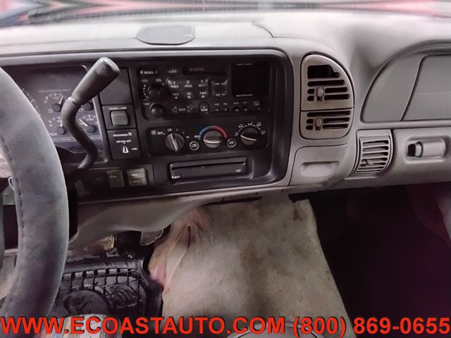 Used 1998 Chevrolet Silverado 1500 4x4 Extended Cab w/ Preferred Equipment Group 3 image 12