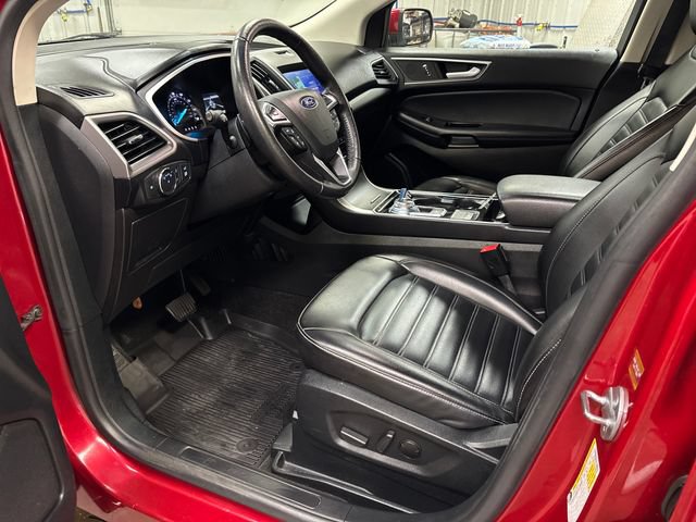 Used 2020 Ford Edge SEL w/ Convenience Package AWD/4WD image 12