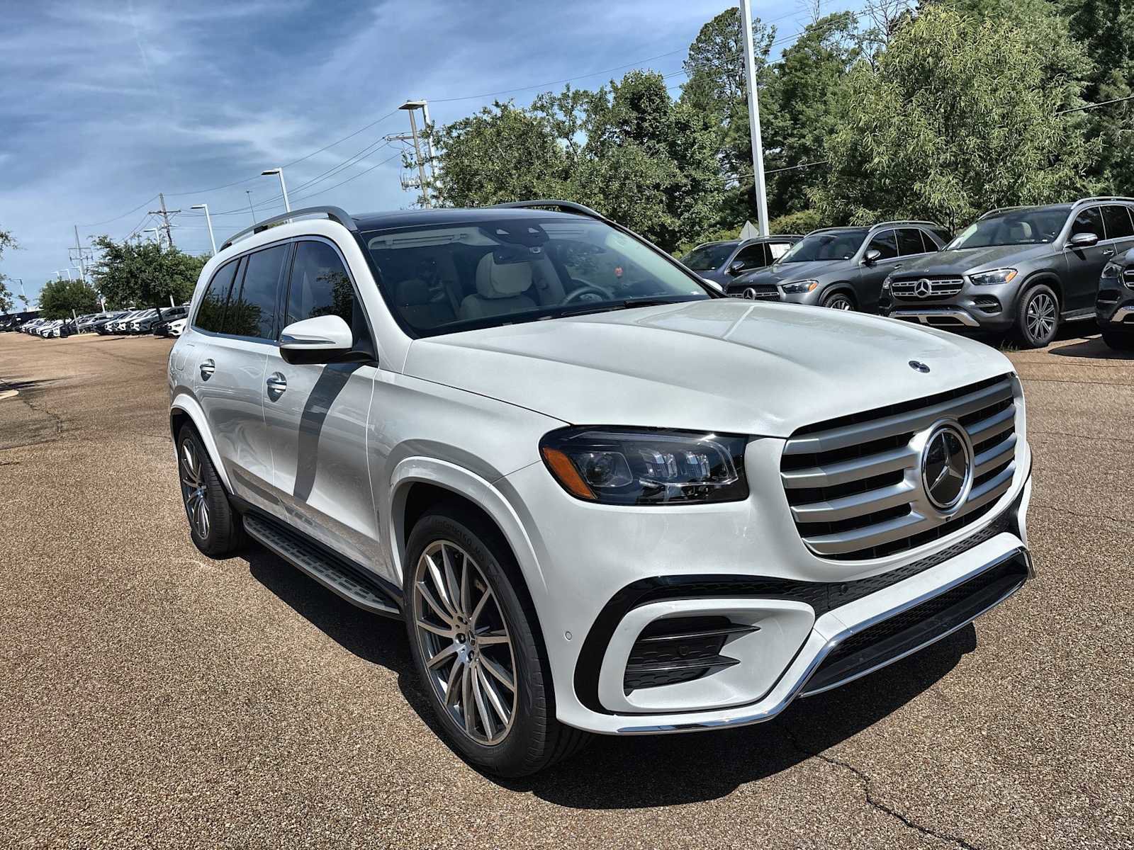 New 2026 Mercedes-Benz GLS 450 4MATIC image 11