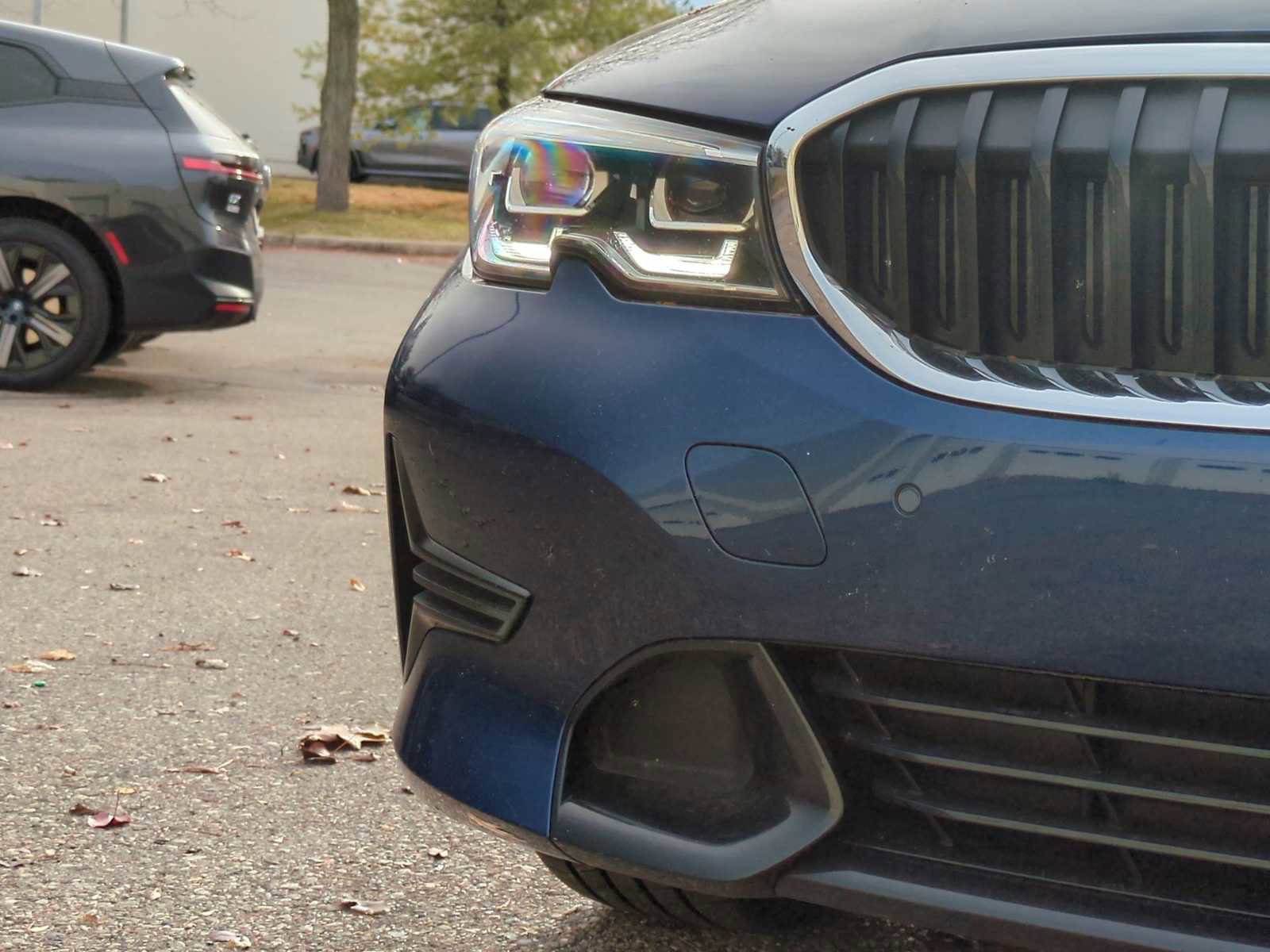 Used 2019 BMW 330i xDrive Sedan w/ Convenience Package image 11