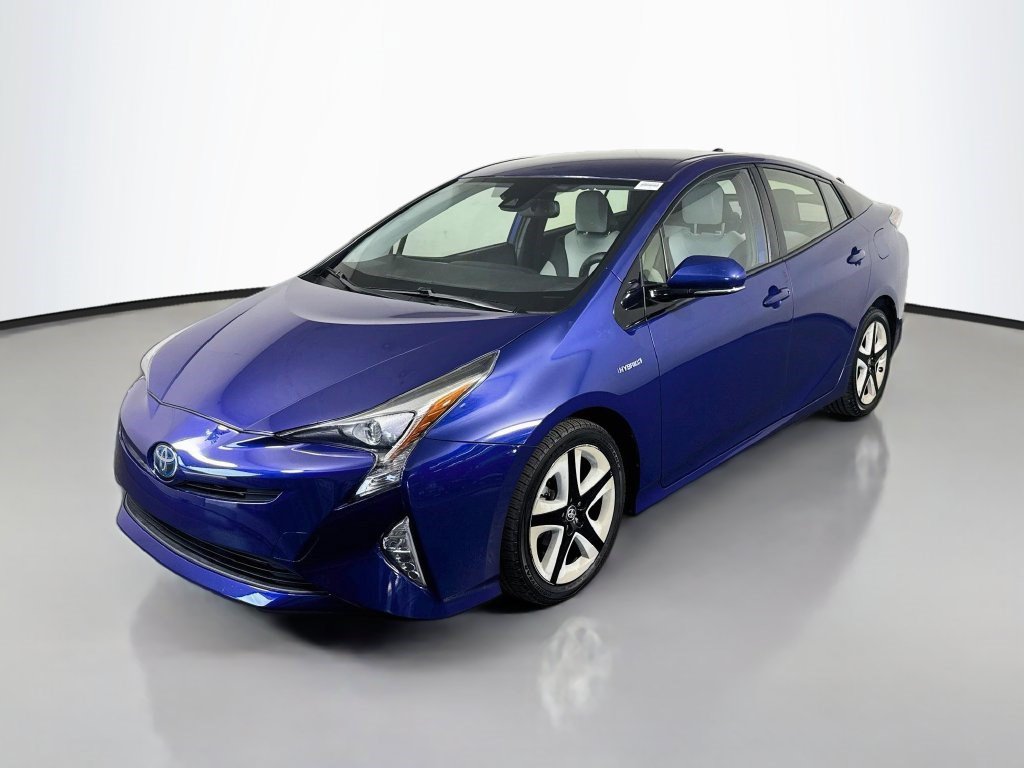 Used 2016 Toyota Prius Four Touring FWD image 4