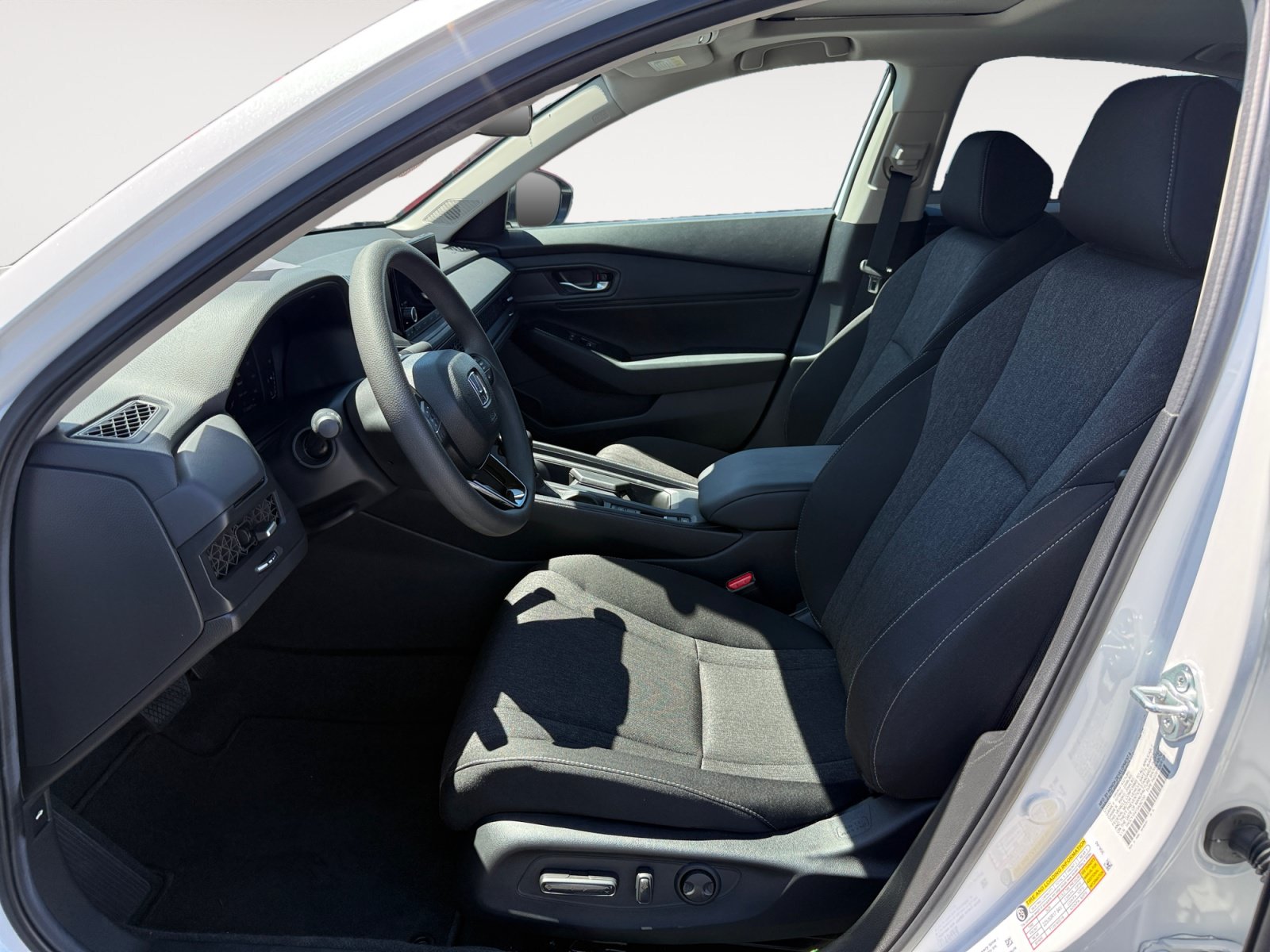 Certified 2025 Honda Accord SE image 10