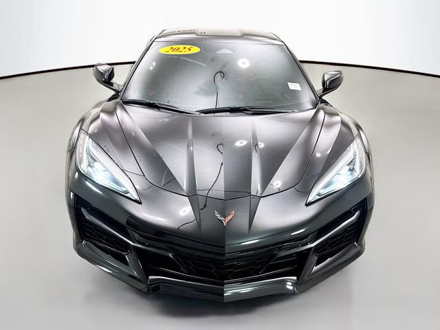 Used 2025 Chevrolet Corvette Z06 image 2
