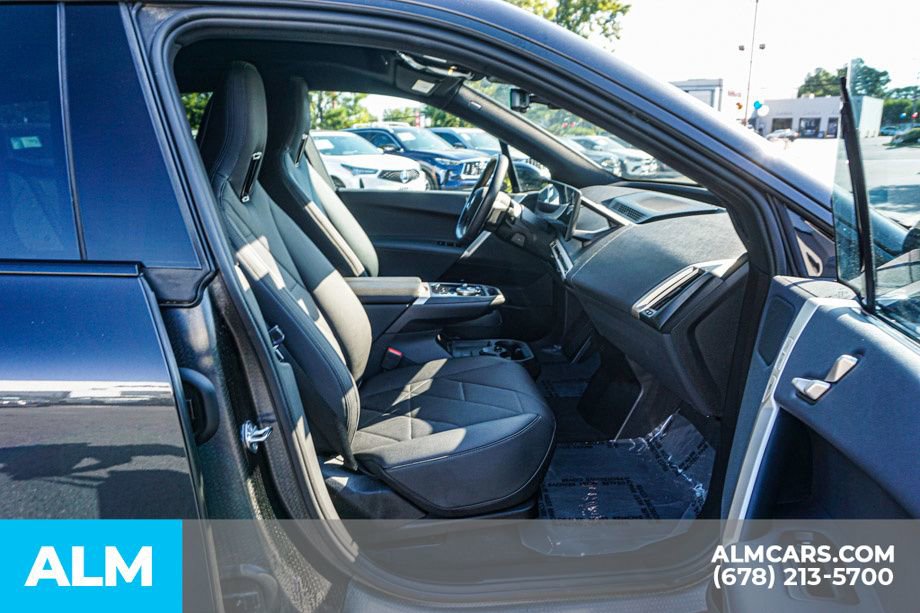 Used 2022 BMW iX xDrive50 w/ Dynamic Handling Package image 23