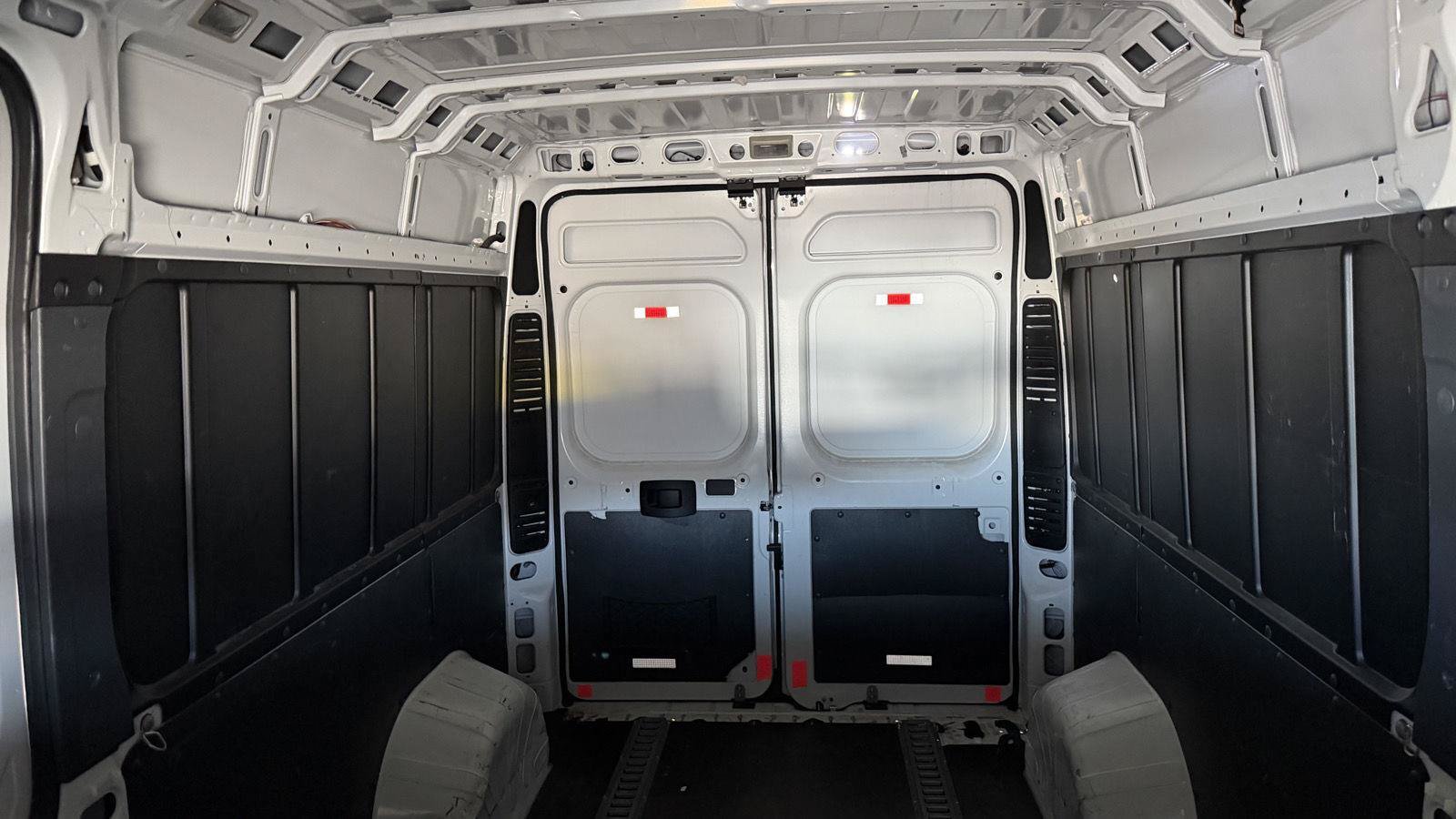 Used 2015 RAM ProMaster 2500 w/ Mopar Trailer Tow Group FWD image 34