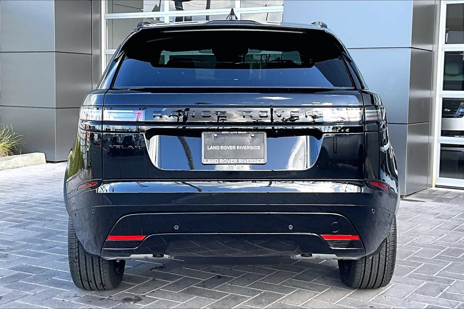 New 2026 Land Rover Range Rover Velar Dynamic SE AWD/4WD image 4