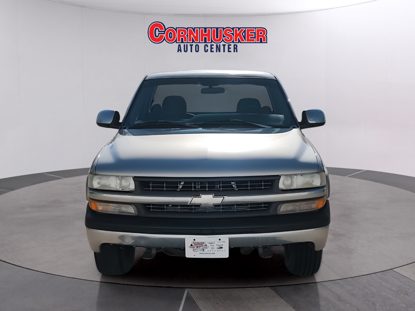Used 2000 Chevrolet Silverado 1500 LS w/ Firm Ride Suspension Pkg AWD/4WD image 2