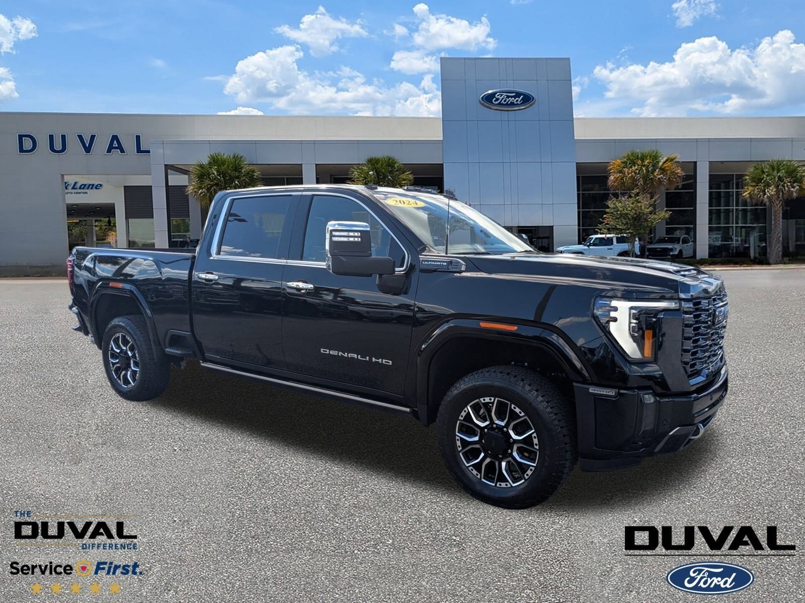 Used 2024 GMC Sierra 3500 Denali Ultimate image 1