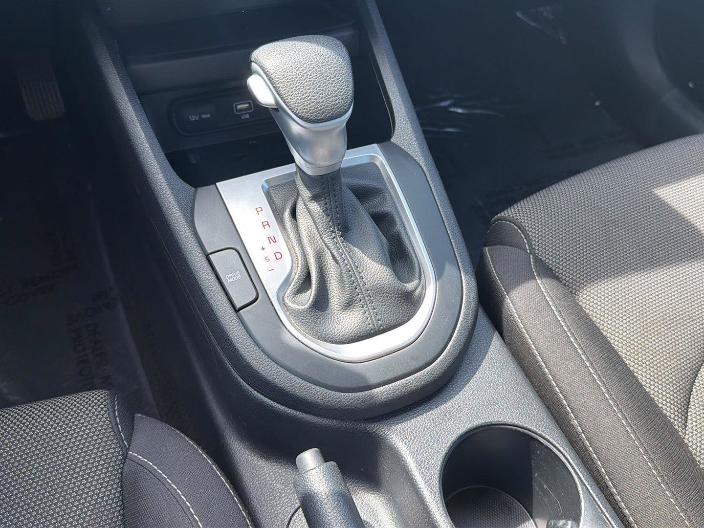 Used 2024 Kia Forte LXS w/ LXS Technology Package FWD image 7
