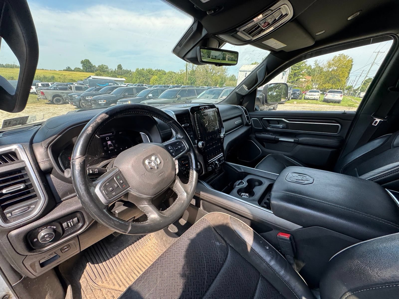 Used 2023 RAM 1500 Laramie AWD/4WD image 15