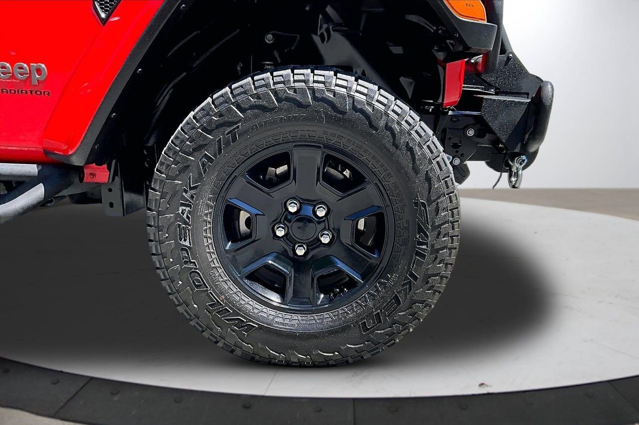 Certified 2023 Jeep Gladiator Mojave w/ LED Lighting Group AWD/4WD image 33