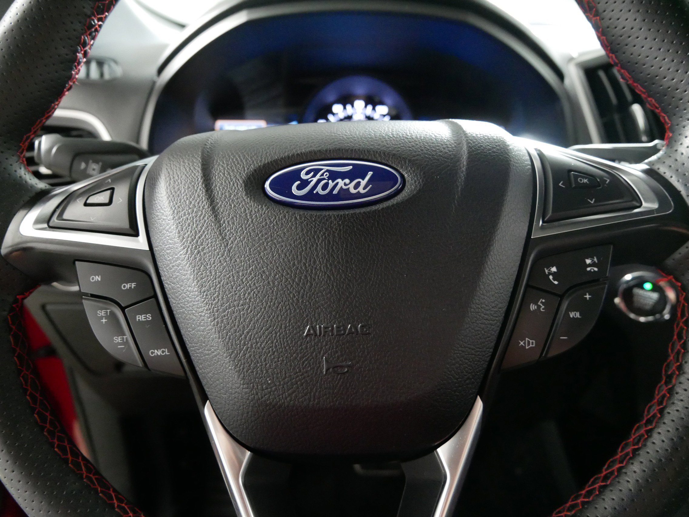 Used 2024 Ford Edge ST-Line AWD/4WD image 25