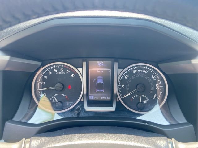 Used 2020 Toyota Tacoma Limited image 16