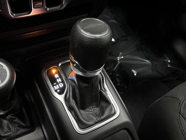 Used 2022 Jeep Gladiator Sport image 19