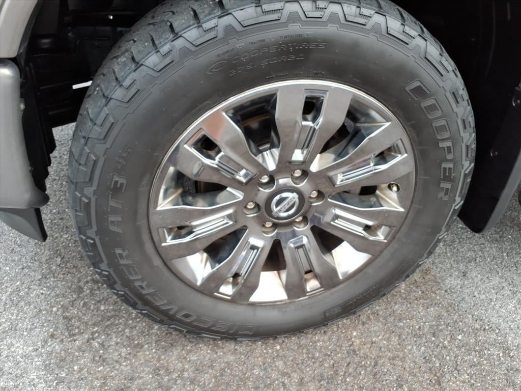 Used 2018 Nissan Titan Platinum Reserve w/ Platinum Utility Package AWD/4WD image 12
