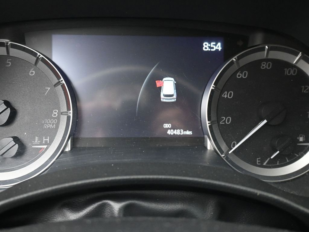 Used 2023 Toyota Highlander LE image 14