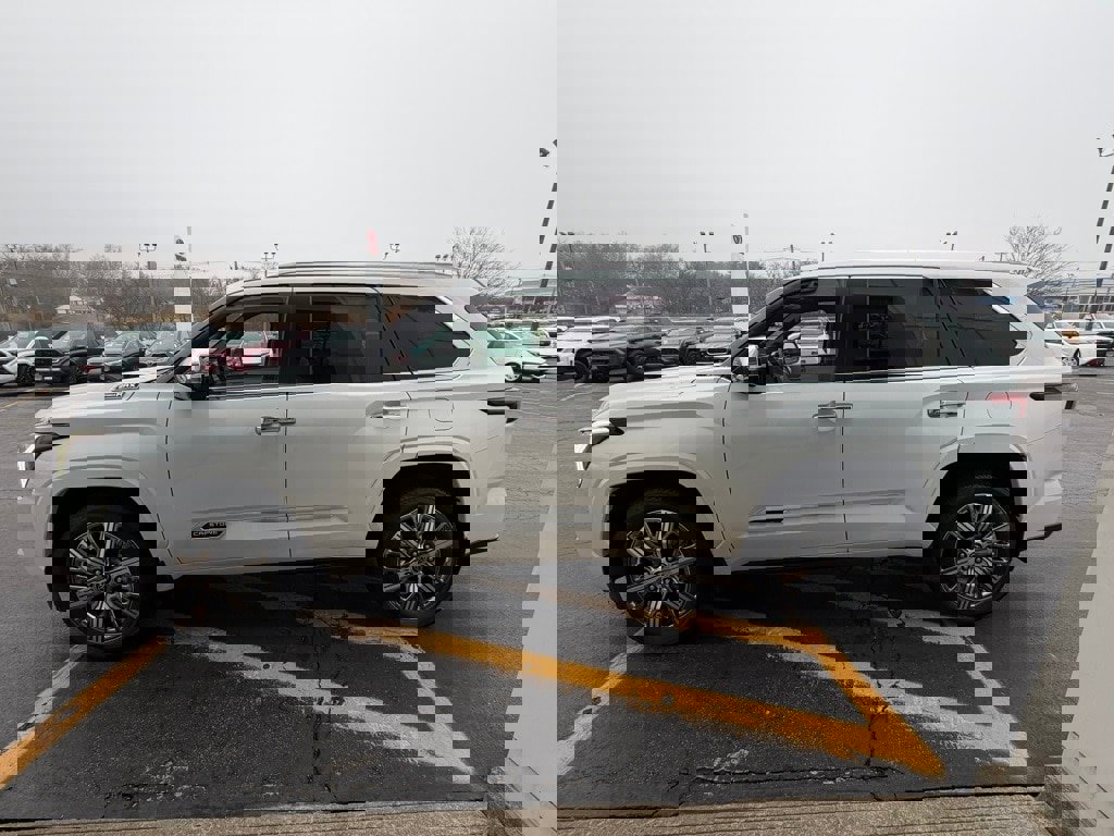 Certified 2024 Toyota Sequoia Capstone image 8