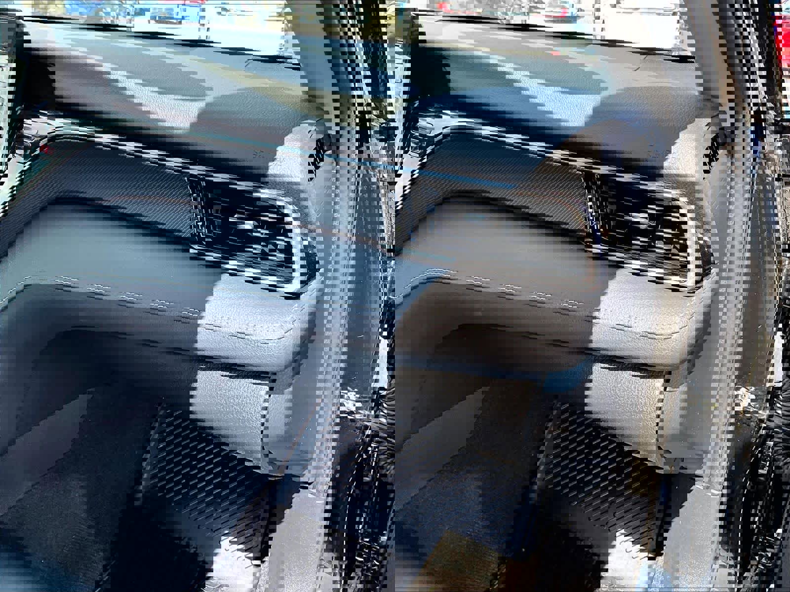 Used 2024 Toyota Camry SE w/ Cold Weather Package AWD/4WD image 13