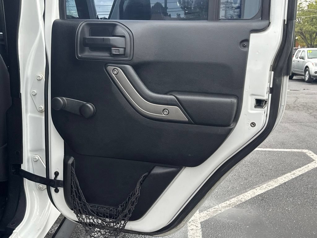 Used 2015 Jeep Wrangler Unlimited Sport AWD/4WD image 19
