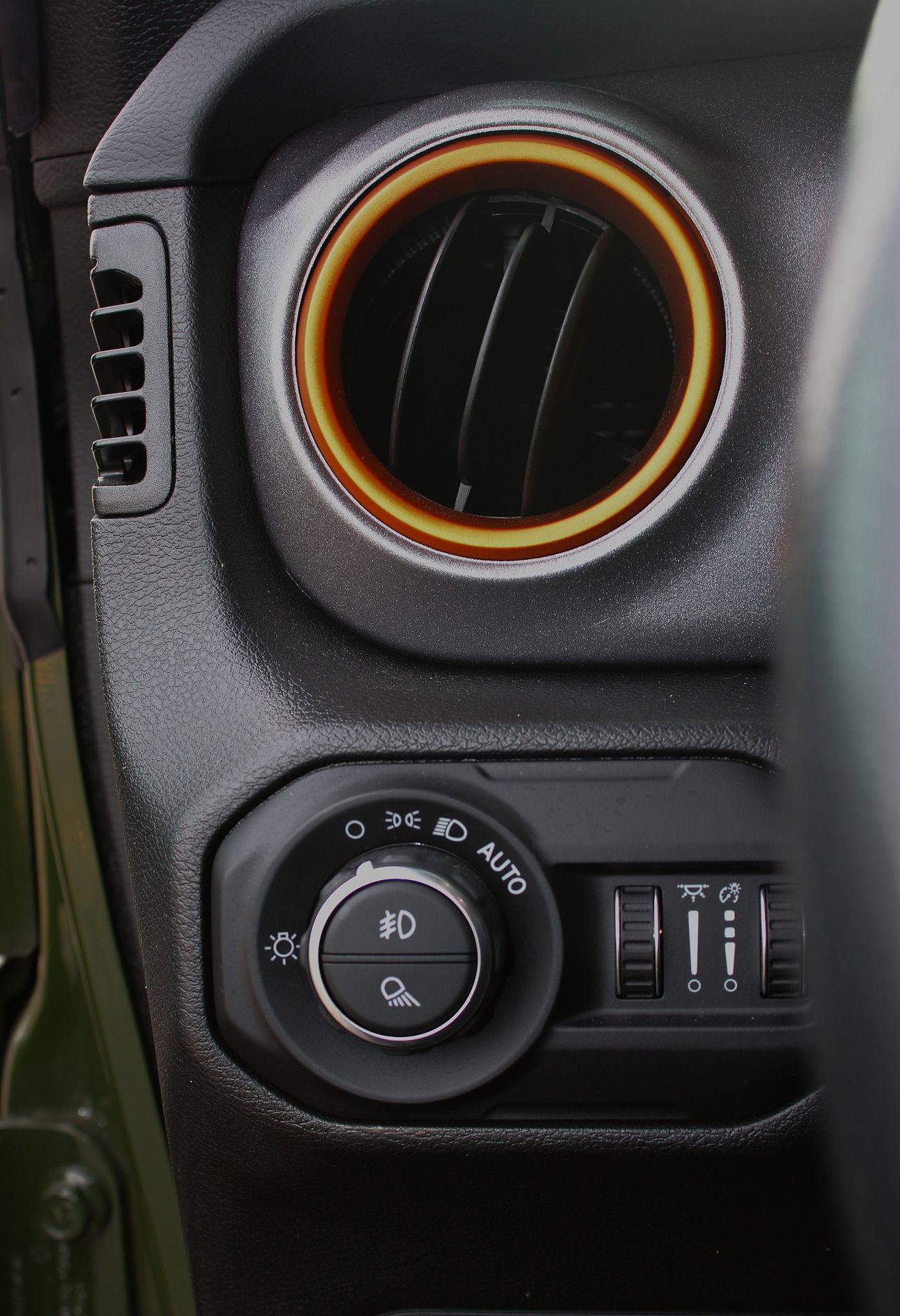 Used 2022 Jeep Gladiator Mojave image 23