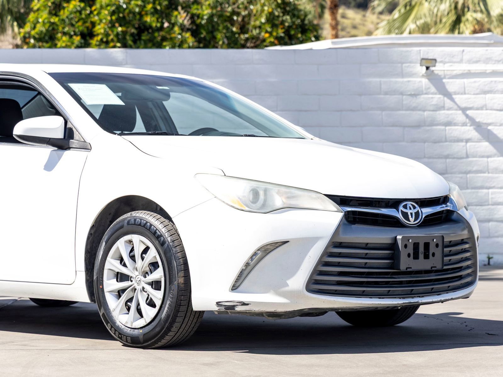 Used 2015 Toyota Camry LE image 3