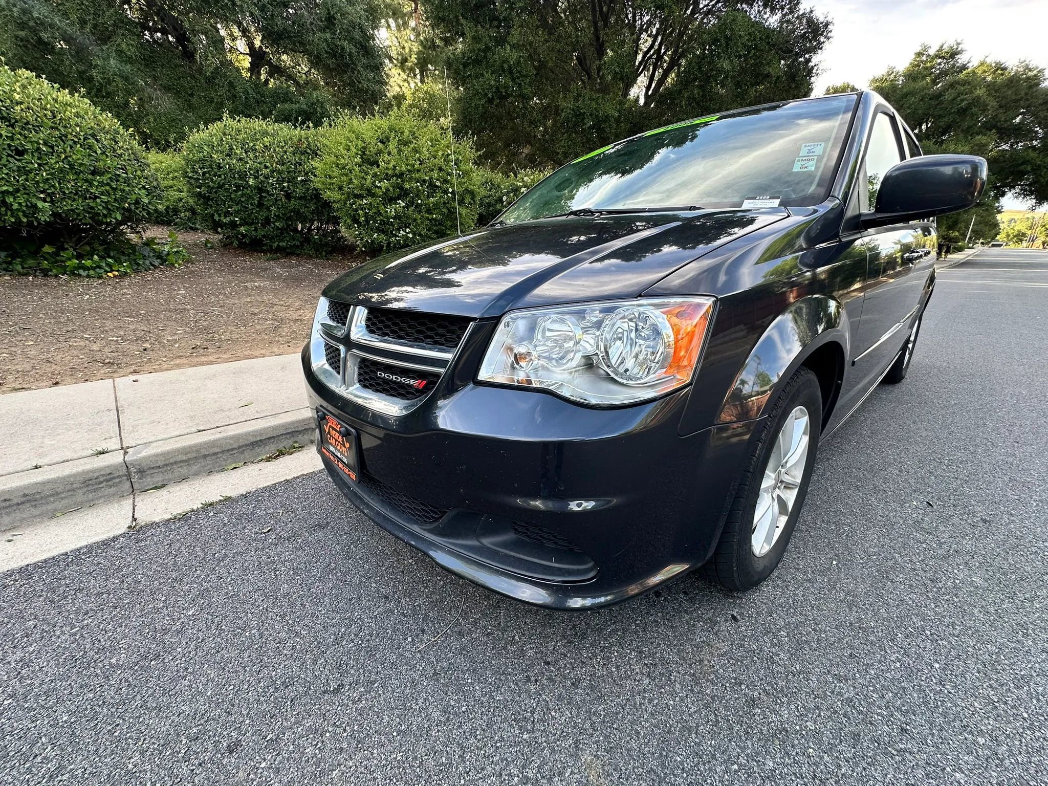 Used 2014 Dodge Grand Caravan SXT image 4