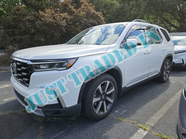 Used 2023 Honda Pilot Elite image 1