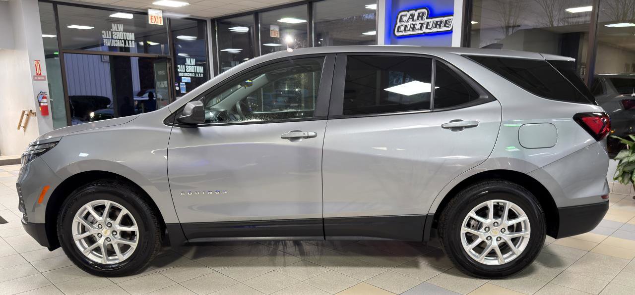 Used 2024 Chevrolet Equinox LS w/ LPO, Floor Liner Package image 11