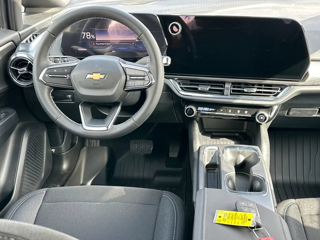 New 2026 Chevrolet Equinox EV LT w/ Comfort Package FWD image 18