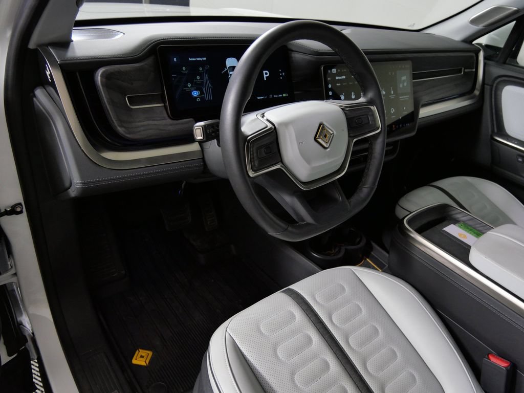 Used 2025 Rivian R1T Adventure Dual AWD/4WD image 12